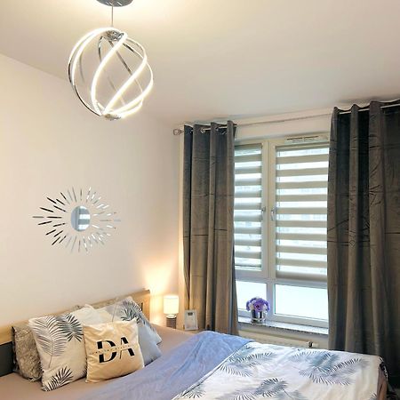 Downtownapartments Andy Air-Conditioned, Underground Parking Available ジェシュフ エクステリア 写真